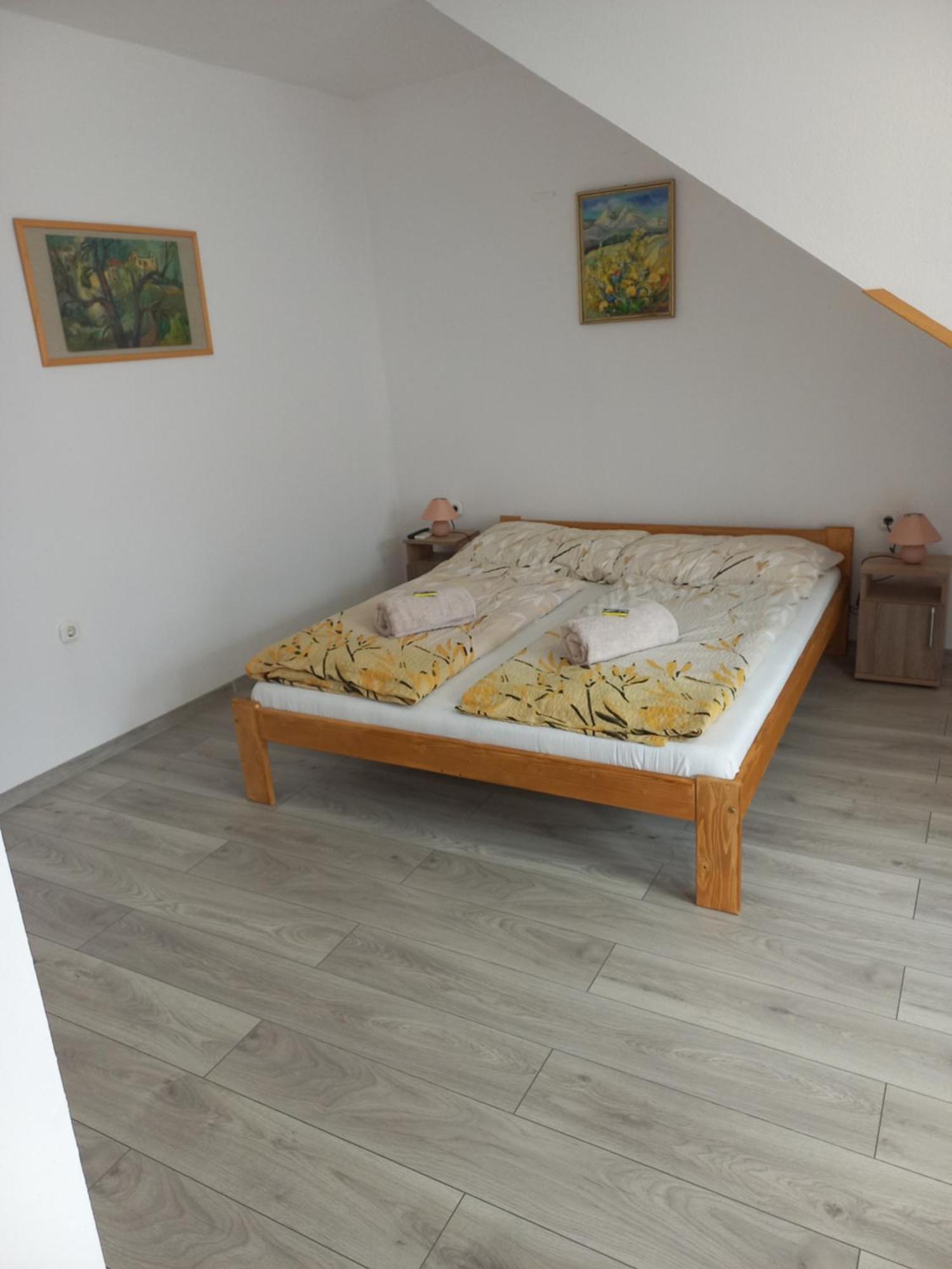 Julia Vendeghaz Daire Sárospatak Dış mekan fotoğraf
